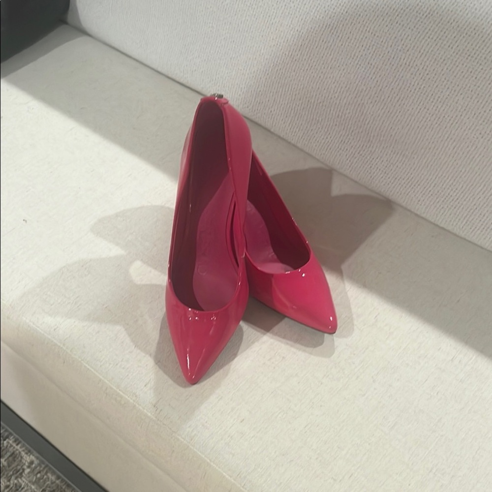 Elegant Pink Women's Pumps